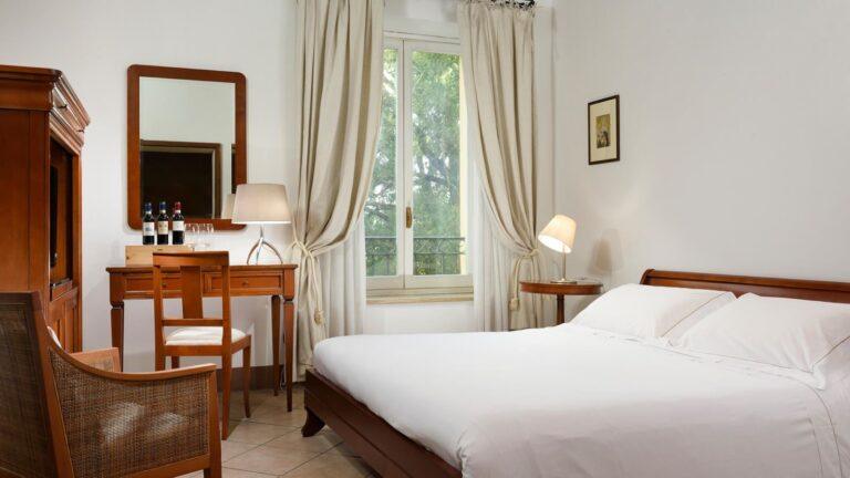 relais-villa-grazianella-1lieu1salle-reunions.jpg