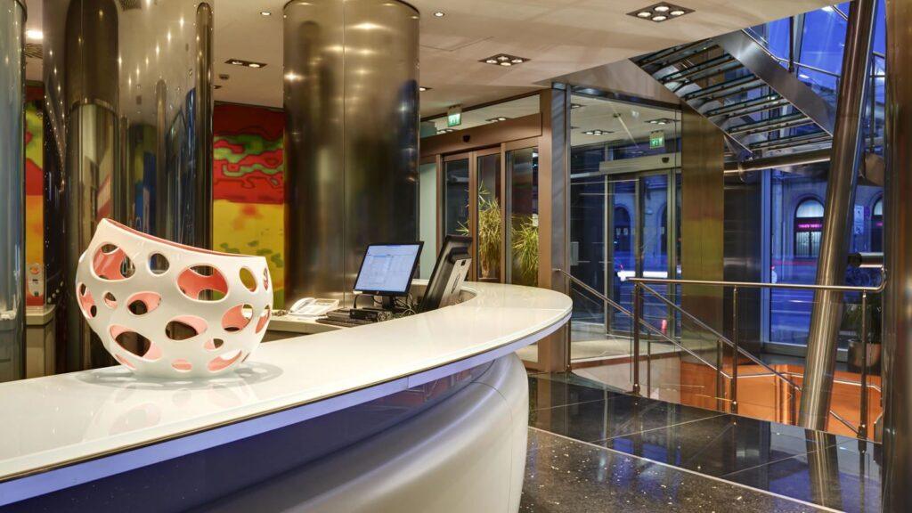 unahotels-bologna-centro-1lieu1salle-events.jpg