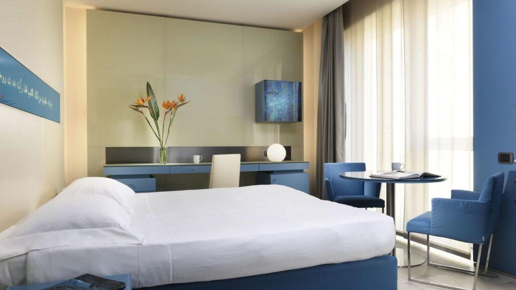 unahotels-bologna-centro-1lieu1salle-reunions.jpg