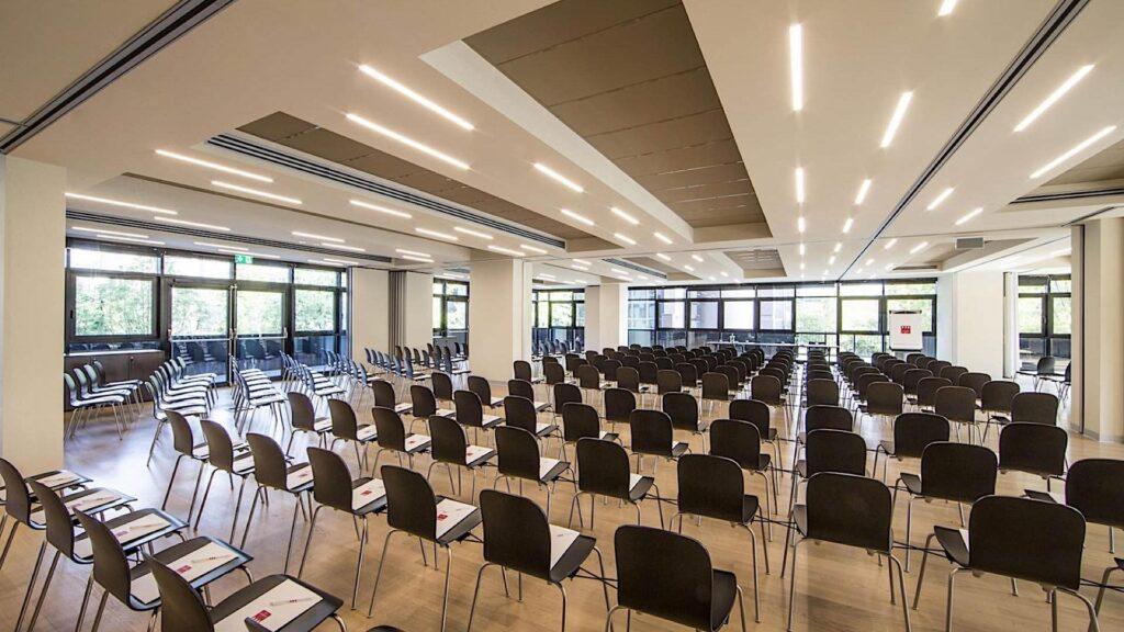 unahotels-bologna-fiera-1lieu1salle-meetings.jpg