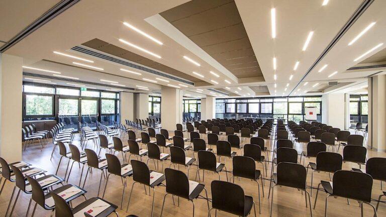 unahotels-bologna-fiera-1lieu1salle-meetings.jpg