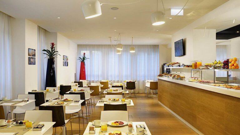 unahotels-century-milano-1lieu1salle-seminaire.jpg