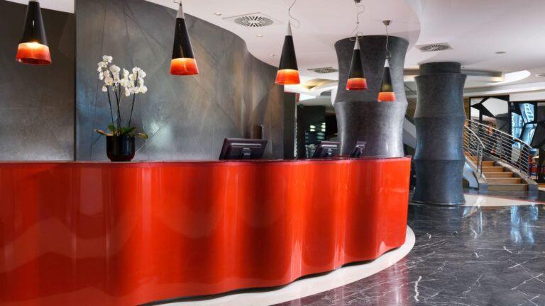 unahotels-malpensa-1lieu1salle-events.jpg