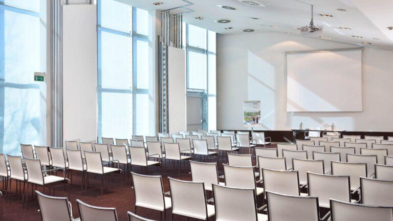unahotels-malpensa-1lieu1salle-seminaires.jpg