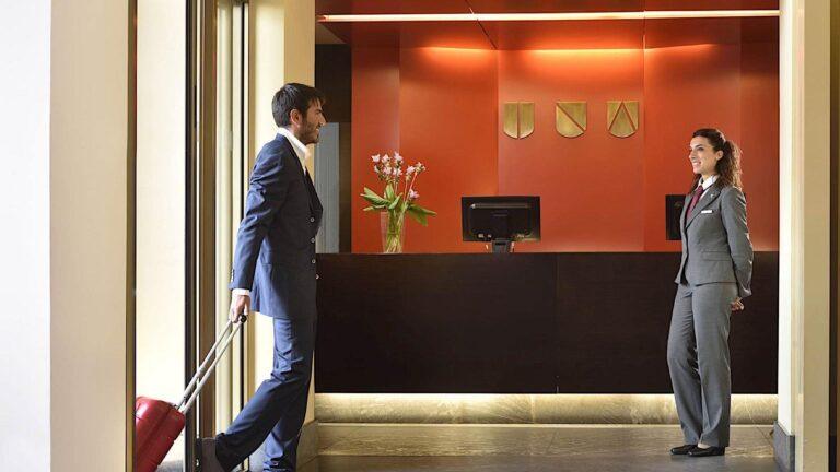 unahotels-napoli-1lieu1salle-events.jpg