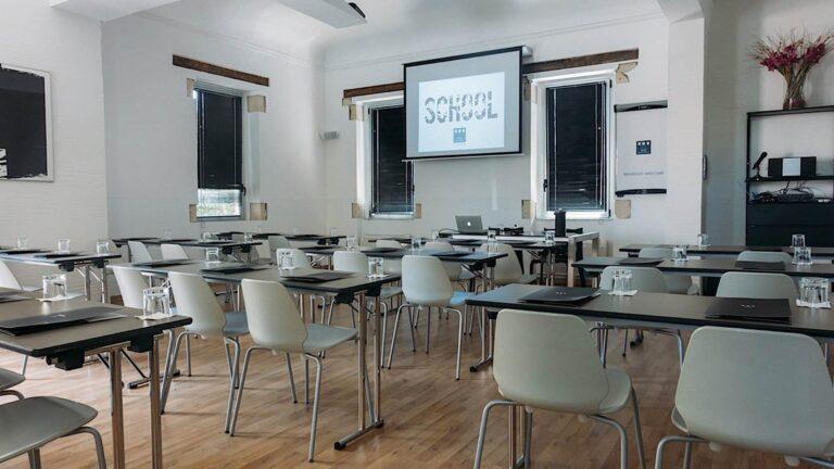 unahotels-one-siracusa-1lieu1salle-meeting.jpg