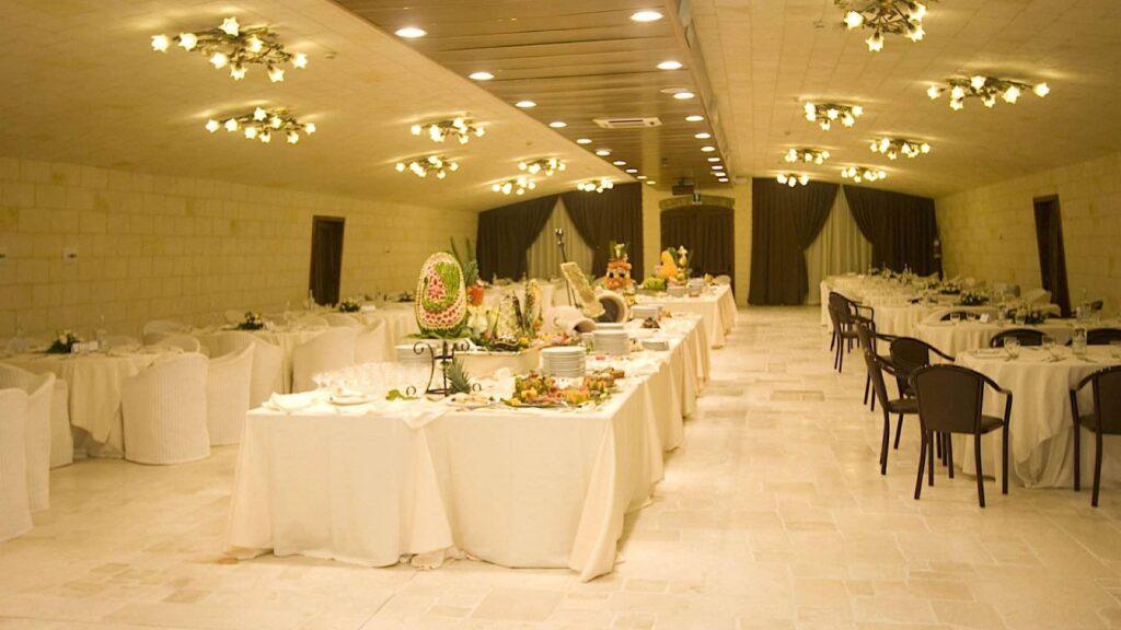 unahotels-regina-bari-1lieu1salle-reunions.jpg