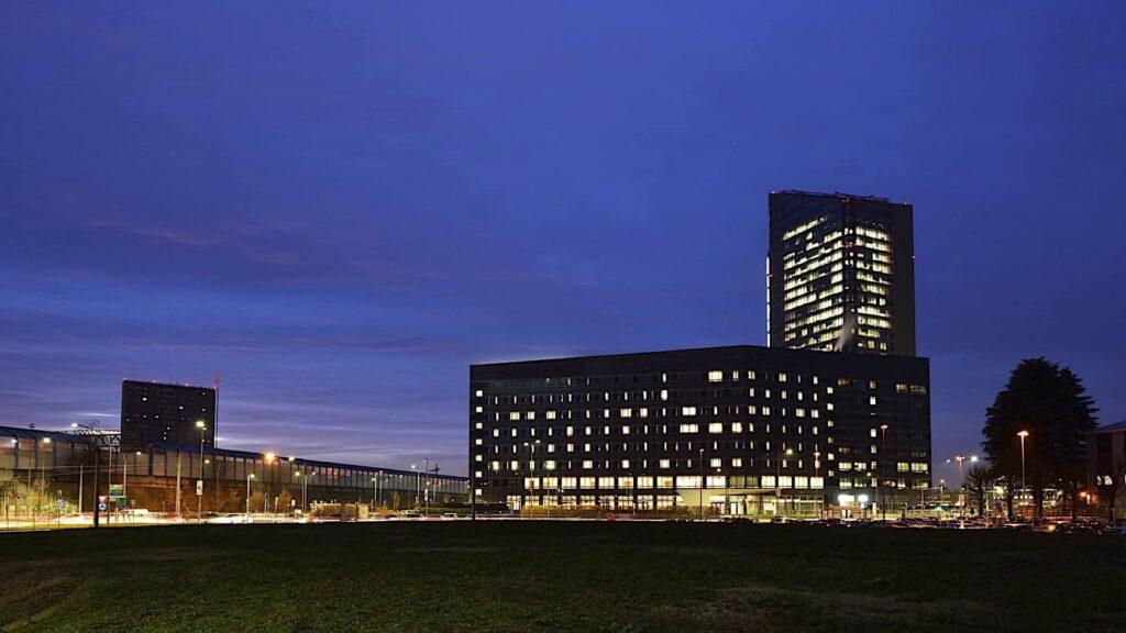 unahotels-san-vitale-bologna-1lieu1salle-event.jpg
