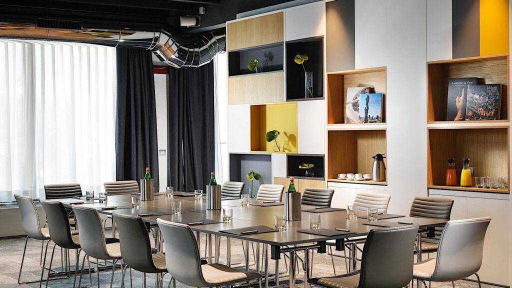 unahotels-the-one-milano-1lieu1salle-meeting.jpg