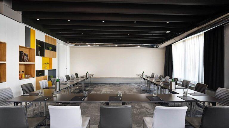 unahotels-the-one-milano-1lieu1salle-seminaire.jpg