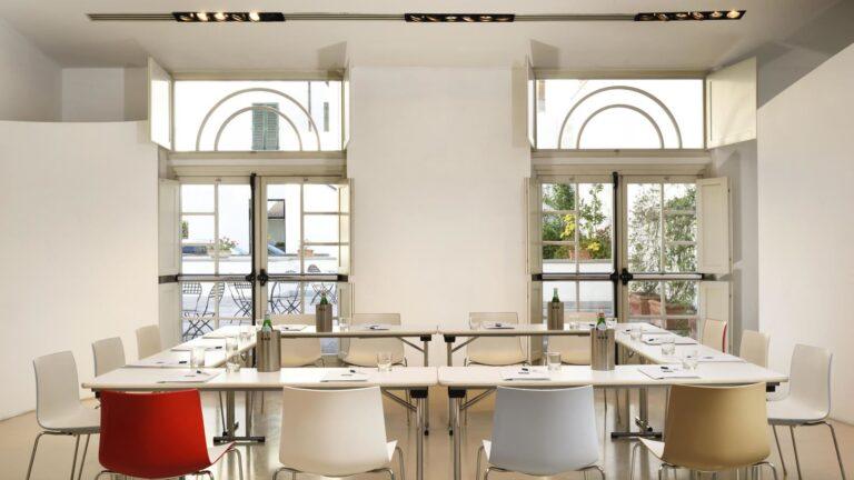unahotels-vittoria-firenze-1lieu1salle-conferences.jpg
