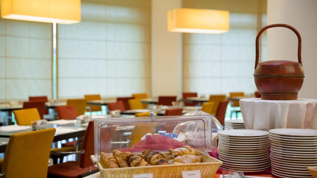 unaway-hotel-cesena-nord-1lieu1salle-seminaire.jpg