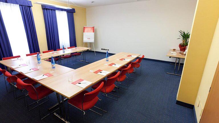 unaway-occhiobello-1lieu1salle-conference.jpg