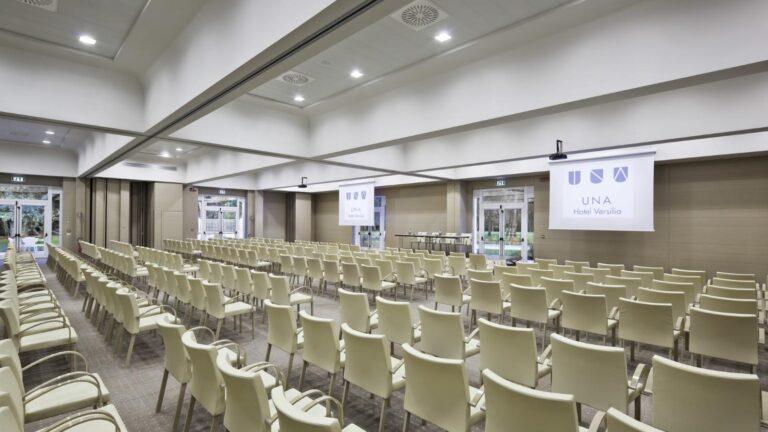 versilia-lido-1lieu1salle-seminaire.jpg