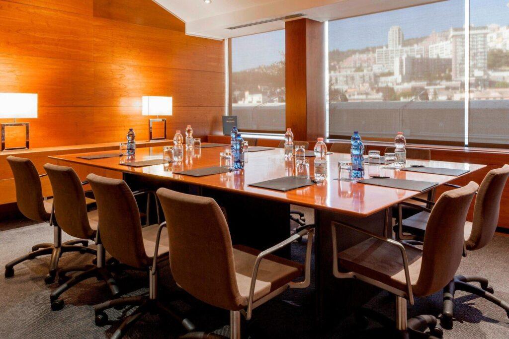 ac-hotel-genova-1lieu1salle-conferences.jpg