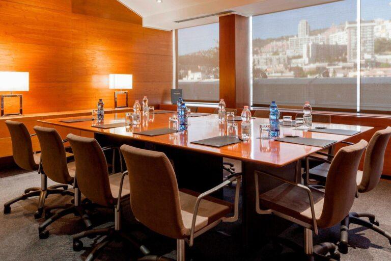 ac-hotel-genova-1lieu1salle-conferences.jpg