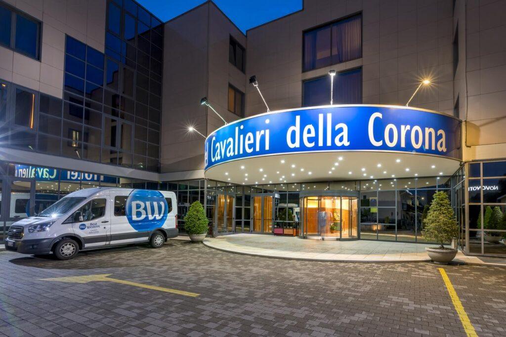 bw-cavalieri-della-corona-1lieu1salle-event.jpg