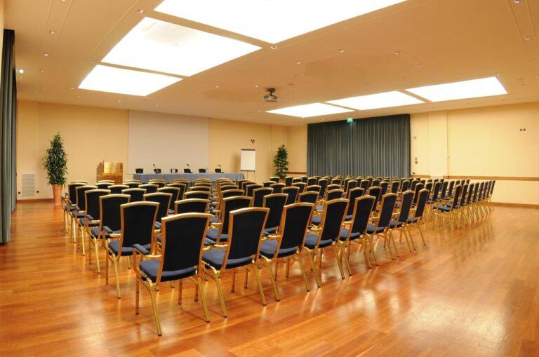 bw-globus-city-1lieu1salle-conference.jpg
