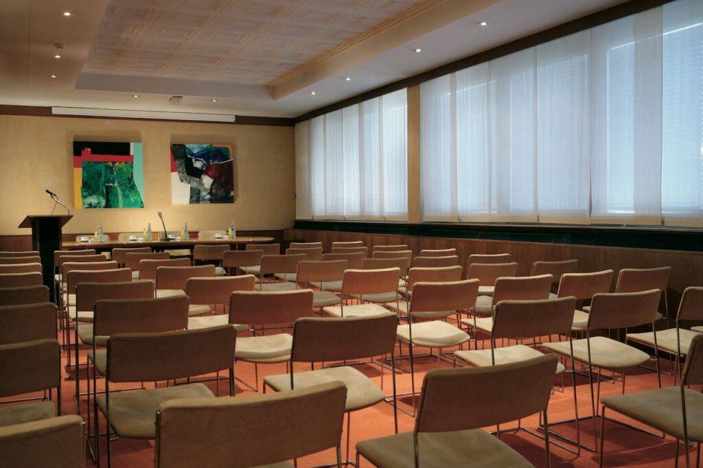 bw-gorizia-palace-1lieu1salle-meeting.jpg