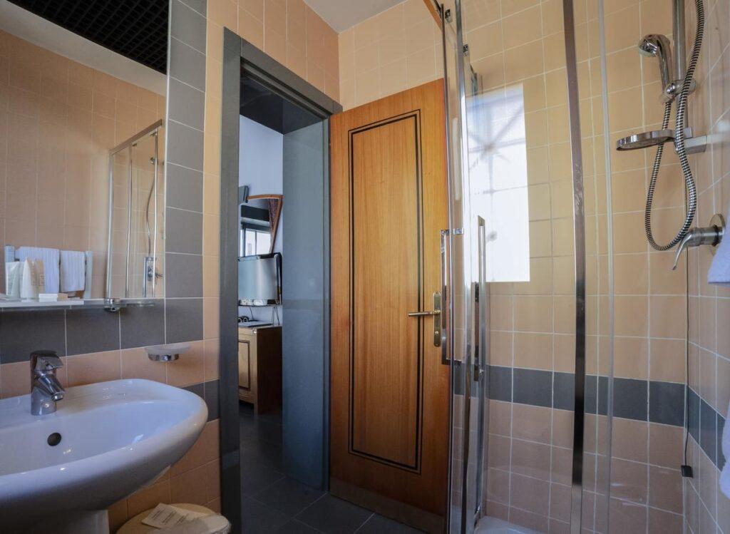bw-hotel-nettunia-1lieu1salle-evenement.jpg