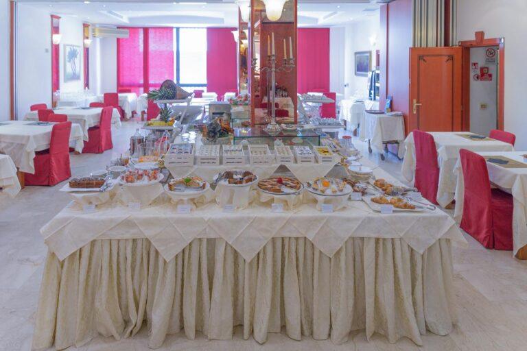 bw-hotel-nettunia-1lieu1salle-meeting.jpg