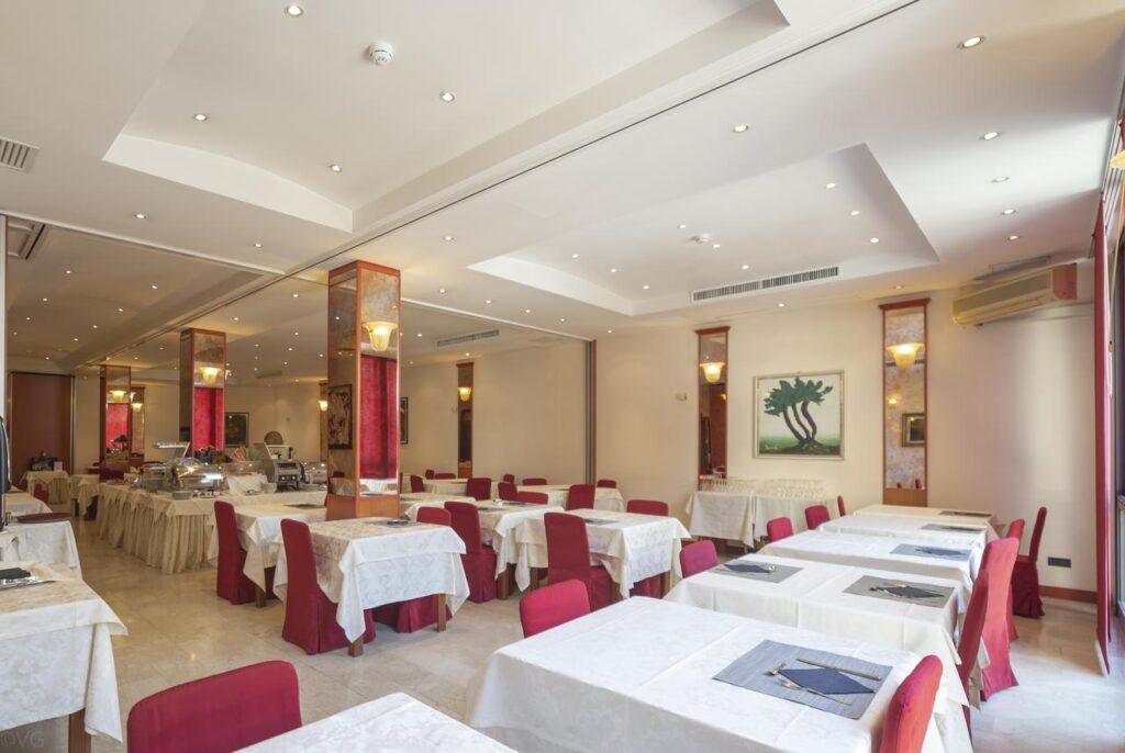 bw-hotel-nettunia-1lieu1salle-reunion.jpg