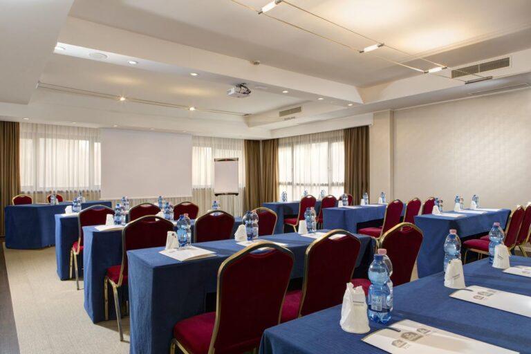 bw-plus-tower-bologna-1lieu1salle-conferences.jpg