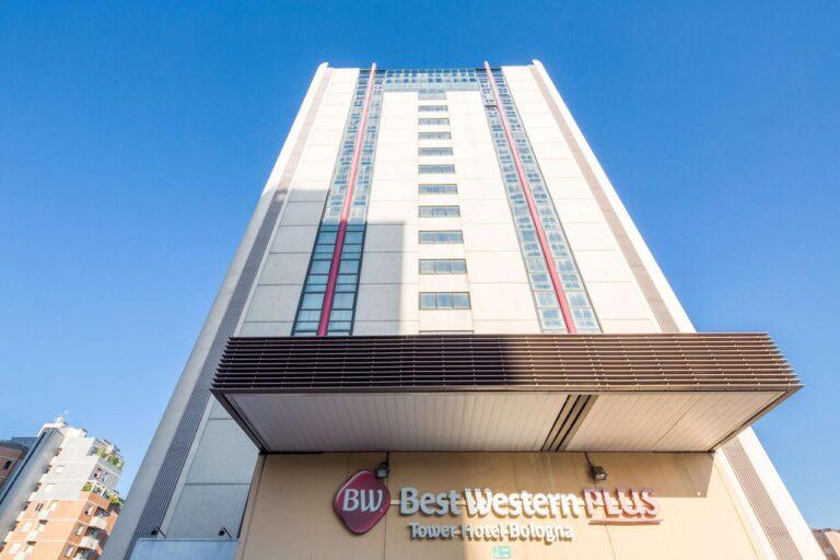 bw-plus-tower-bologna-1lieu1salle-event.jpg