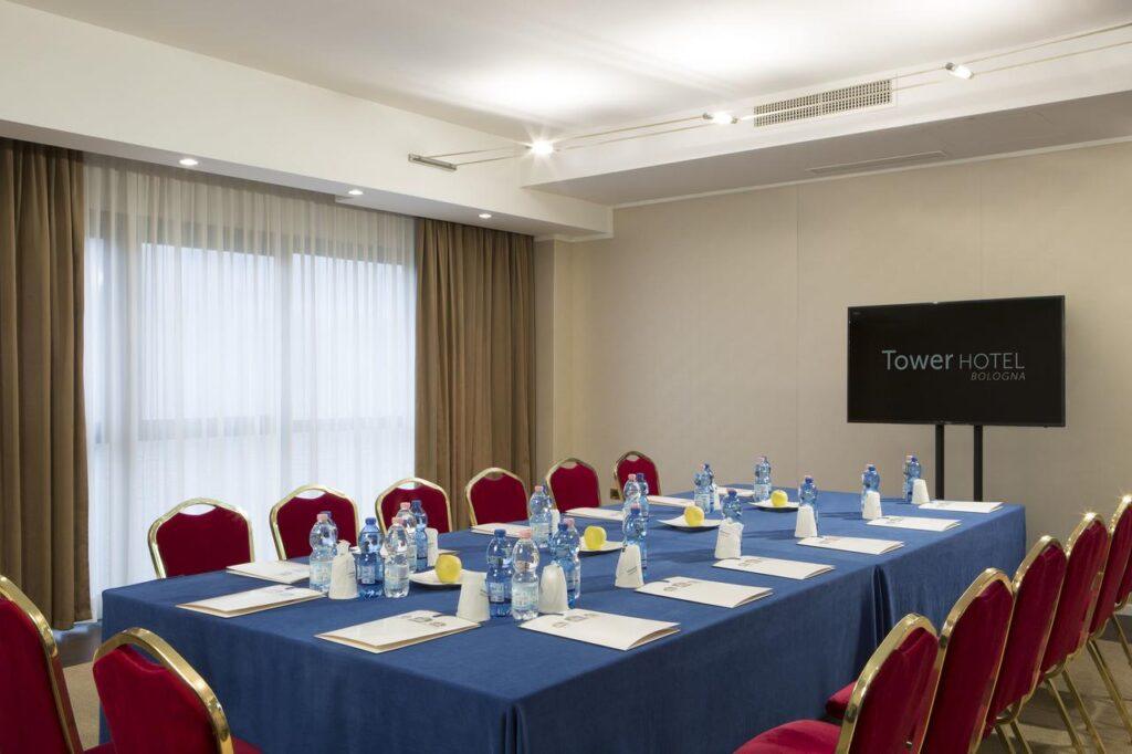 bw-plus-tower-bologna-1lieu1salle-meetings.jpg