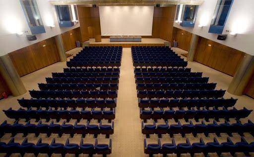 bw-quattrotorri-perugia-1lieu1salle-conference.jpg