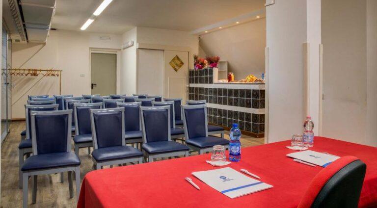 bw-san-giusto-1lieu1salle-meetings.jpg