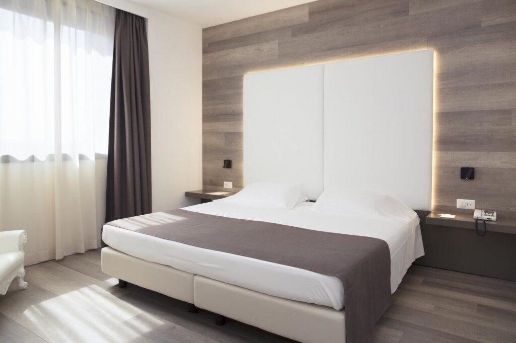 city-hotel-suites-foligno-1lieu1salle-evenements.jpg