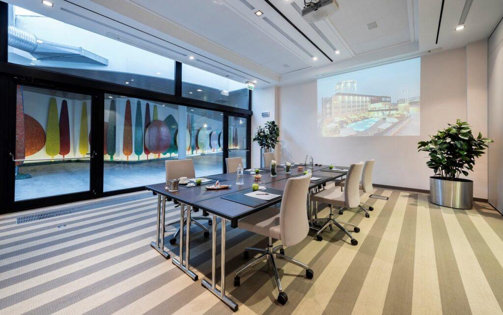 devero-hotel-spa-1lieu1salle-meetings.jpg