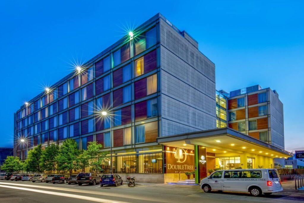 doubletree-hilton-milan-1lieu1salle-event.jpg