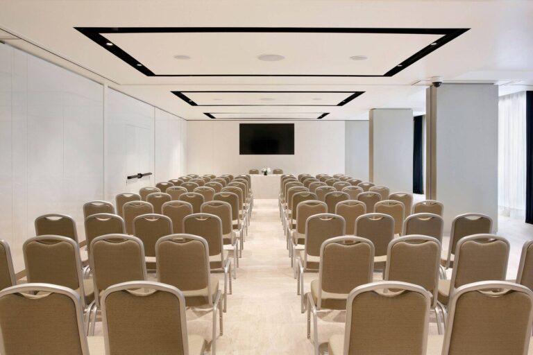 excelsior-hotel-gallia-1lieu1salle-conventions.jpg