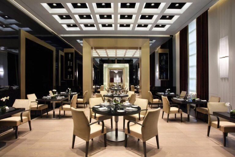 excelsior-hotel-gallia-1lieu1salle-seminaire.jpg