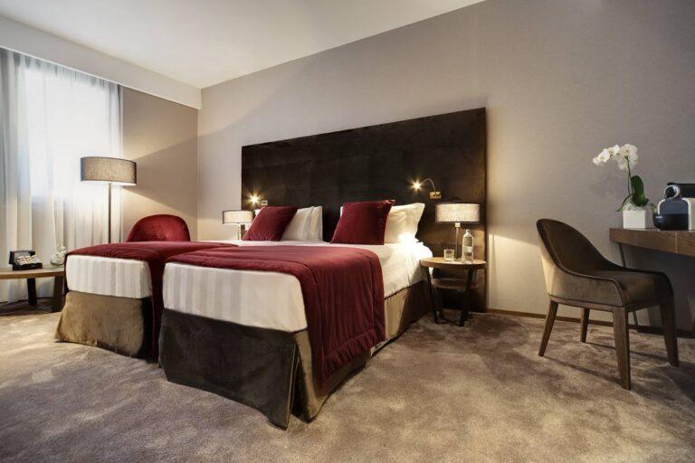 grand-hotel-campione-1lieu1salle-seminaire.jpg