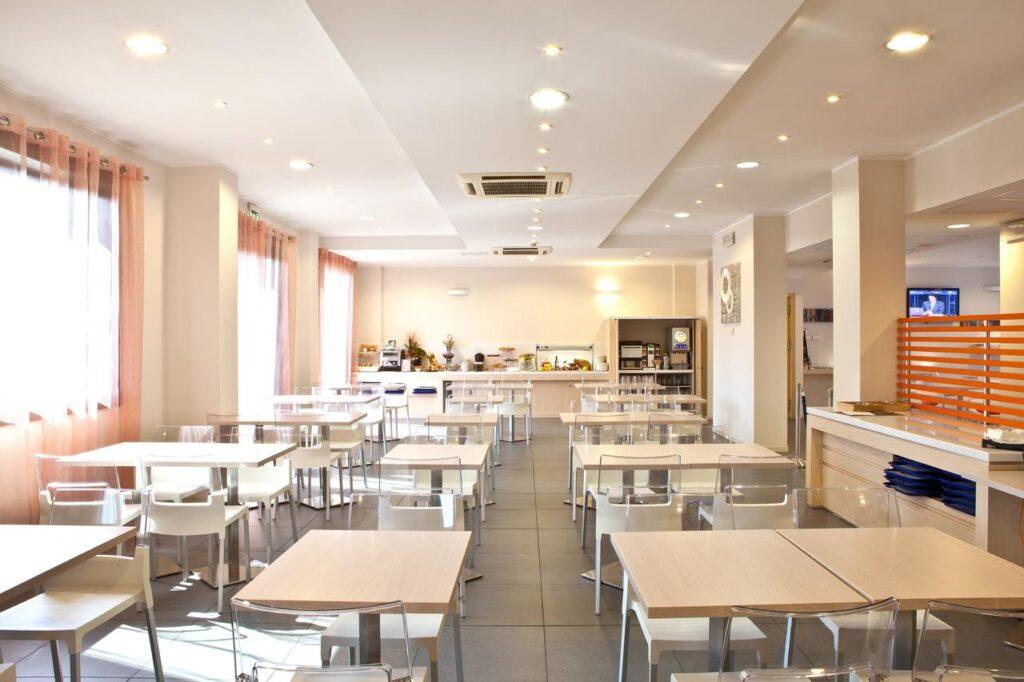holiday-inn-express-reggio-emilia-1lieu1salle-meetings.jpg