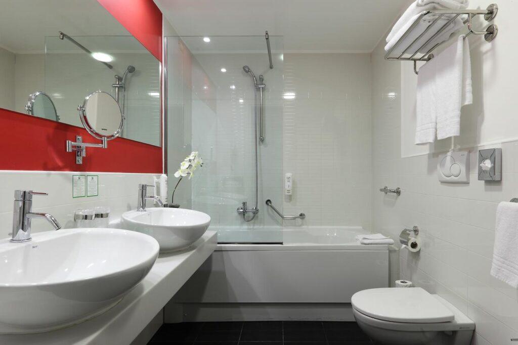 holiday-inn-genoa-city-1lieu1salle-events.jpg