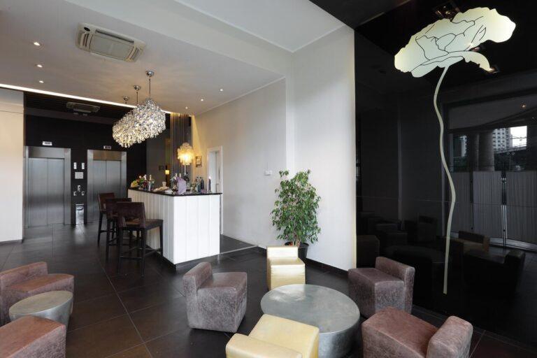 holiday-inn-genoa-city-1lieu1salle-seminaires.jpg