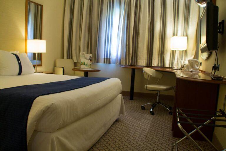 holiday-inn-milan-assago-1lieu1salle-events.jpg