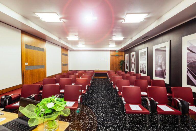 holiday-inn-milan-garibaldi-1lieu1salle-evenements.jpg