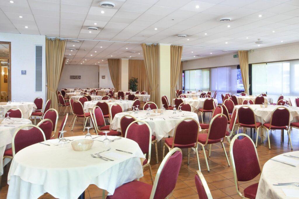 holiday-inn-venise-mestre-1lieu1salle-seminaires.jpg