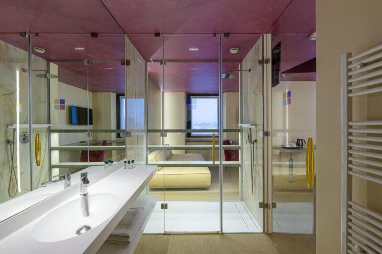hotel-la-di-moret-1lieu1salle-seminaires.jpg