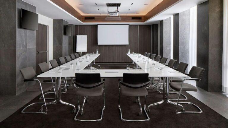 hyatt-centric-milan-centrale-1lieu1salle-congres.jpg