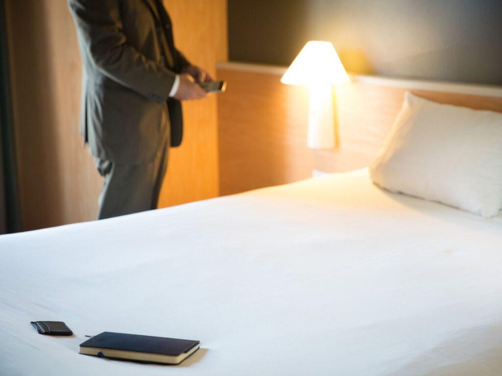 https://www.accorhotels.com/3728