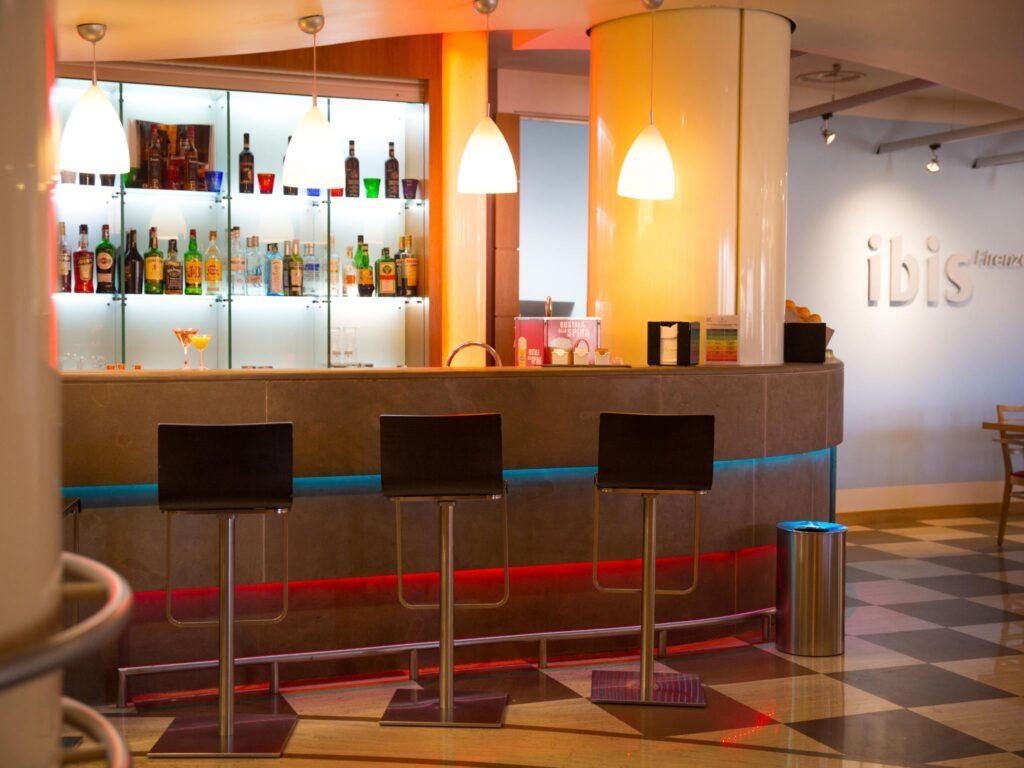 https://www.accorhotels.com/3728