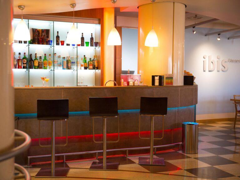 https://www.accorhotels.com/3728