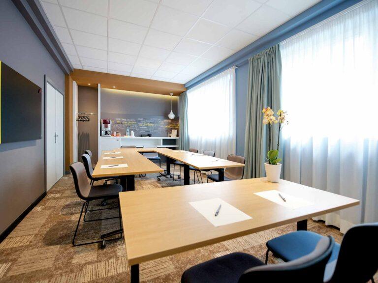 ibis-milano-centro-1lieu1salle-conferences.jpg