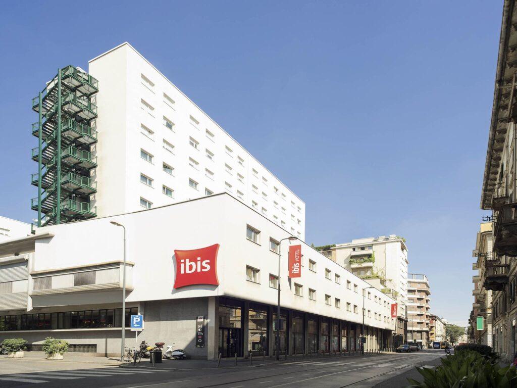 http://www.accorhotels.com/0933